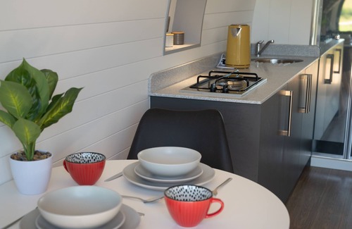 Welshpool Cabina | Derwen - a glamping pod with hot tub