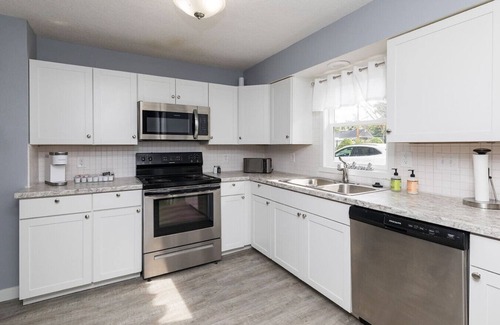Des Moines Casa | Des Moines Comfy Getaway