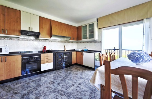 Noalla Chalet De Esquí | Desconectaengalicia Casa Vidal Lanzada con vistas al mar