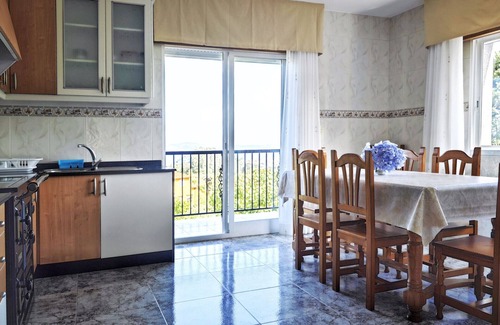 Noalla Chalet De Esquí | Desconectaengalicia Casa Vidal Lanzada con vistas al mar