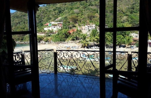 Boca de Tomatlán Casa | Description of Villas Rodelinda