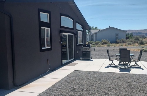 Desert Aire Casa | Desert Aire Three Bedroom Waterfront Home