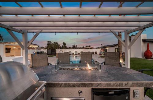 Paradise Valley Village Casa | Desert Azul w/Airstream