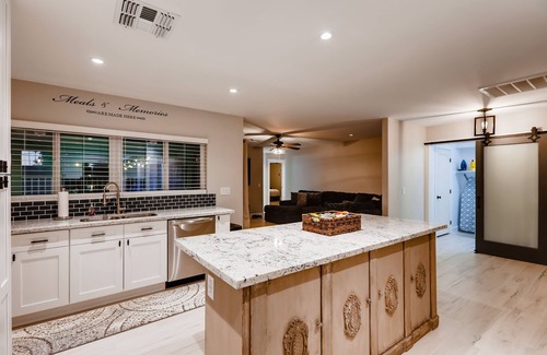 Optimist Park NW Casa | ☀︎Desierto Destino Escape junto a la piscina☀︎Cerca de ASU♆