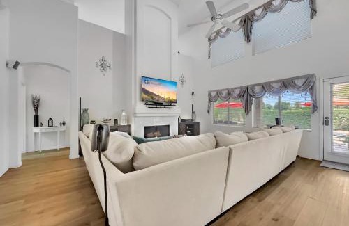 Superstition Springs Casa | Desert Gilbert