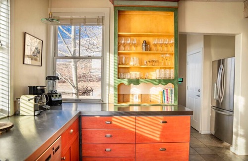Arroyo Seco Casa | "Desert Haven: Luxe Stay, Hot Tub, Majestic Views"