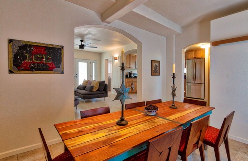 Twentynine Palms Casa | Compuesto de Desert Heights: perfecto para grandes grupos o eventos