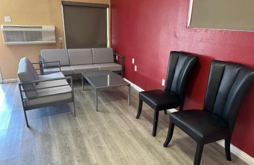 Corona Hotel | Desert Inn Motel
