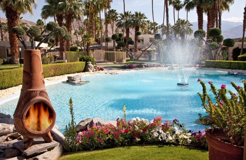 Araby Commons Complejo | Desert Isle Resort