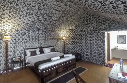 Sam Hotel | DESERT LEELA RESORT