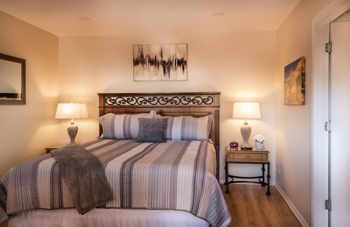 Uptown Sedona Hotel | Suite Desert Marigold # 105 @ Sedona Uptown Suites