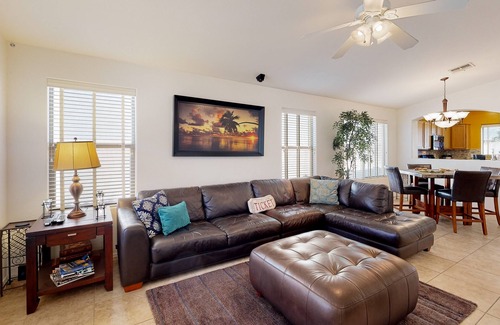 Power Ranch Casa | Desert oasis with an enclosed yard, firepit, washer/dryer, and central AC
