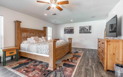 Cavalier Estates Casa | Desert Oasis with Pool Patio 5BR 3BA Near PV