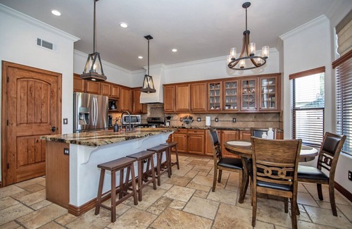 Yuma Casa | Desert Pad for Large Groups & Families!