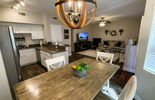 Mesquite Condominio | Desert Paradise by Mesquite Vacation Rentals: Ground Level with $510 in free daily activities