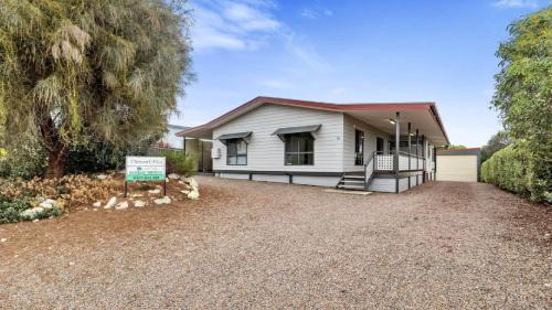 Lake Wangary Casa | Desert Pea Is The Perfect Haven For Your Dream Holiday On The Eyre Peninsula