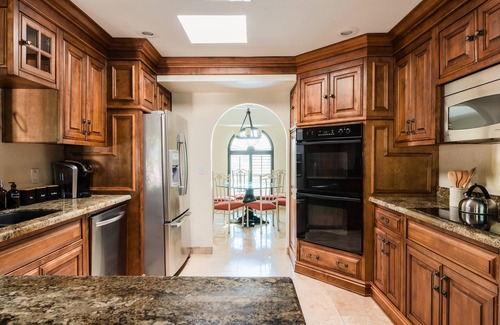 Ryan Estates Villa | Desert Ridge by Avantstay Spacious Oasis w/ Pool & Hot Tub