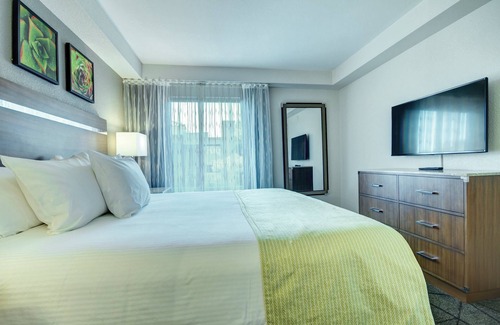 Las Vegas Hotel | Desert Rose Resort