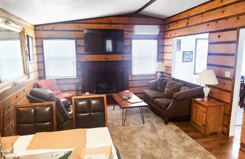 Twentynine Palms Casa | Desert Skies 2 BRs/2 Qn beds/1 bath with great views