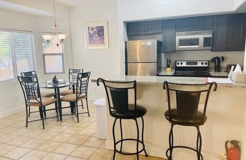 Mesquite Condominio | Totalmente amueblado, condominio bellamente decorado-912