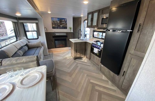 Jacumba Alquiler De RV | Desert Tiny Home B39: Perfect Mix of Desert Adventure & Relaxation