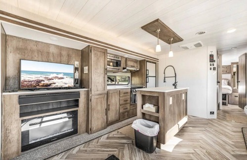 Jacumba Casa | Desert Tiny Home B29: Experience Serenity w/ Hiking & Shady Lounge Areas