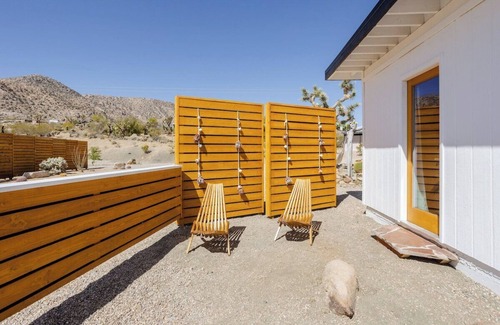 Joshua Tree Highlands Casa | Desert View Hideaway & Vintage Airstream