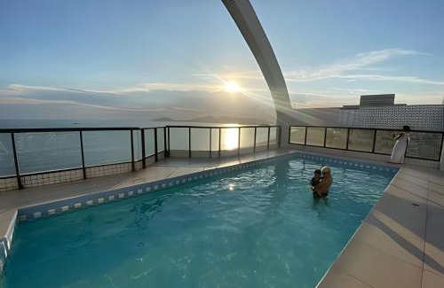 Boqueirao Apartamento | Desfrute do Conforto à Beira-Mar: Vista Exclusiva