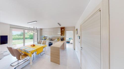Viskovo Apartamento | Design Apartment EMERALD Viškovo