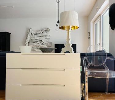 Stadtbezirk 3 Apartamento | Design apartment with river view