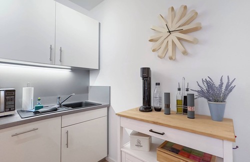 Andreasvorstadt Apartamento | Design Apartments Erfurt City - Terrace - Parking lot - Streaming - King Size