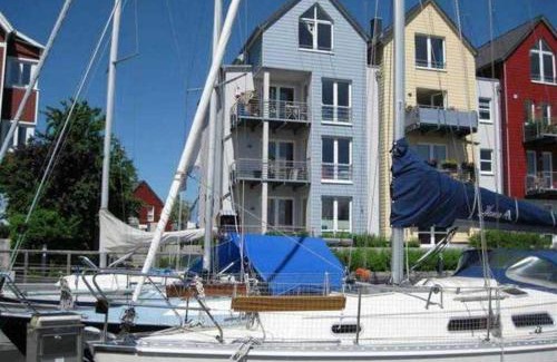 Steinbeckervorstadt Apartamento | Design Appartment Picasso am Yachthafen Greifswald
