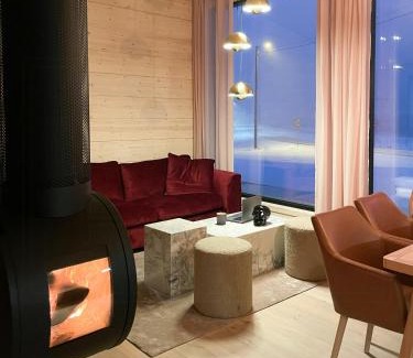 Vads Casa | Design Cabin By The Sea With Northern Lights