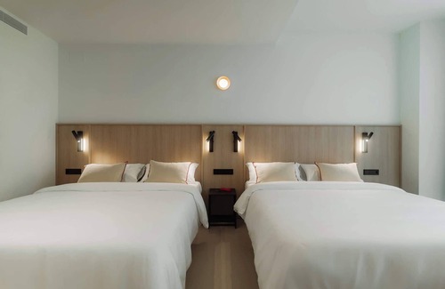 L'Hospitalet de Llobregat Hotel | Design Suites by Olala Homes