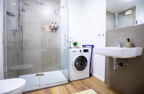 Bad Neuenahr-Ahrweiler Apartamento | Design-Ferienwohnung in Bad Neuenahr: Platz für 4, Küche, WiFi, Netflix