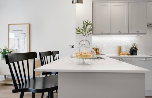 Reading Apartamento | Design-Led Luxurious Townhouse Prime Location W/ Parking