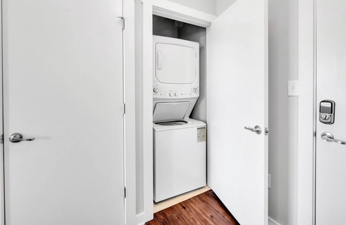 Plaza Midwood Apartamento | Designer 1BR in Vibrant Neighborhood