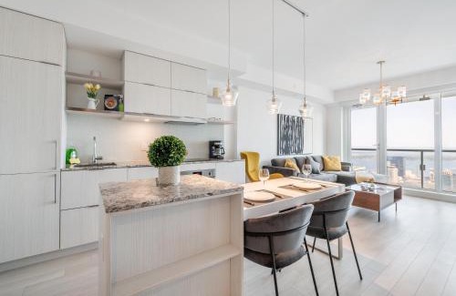 Downtown Toronto Apartamento | Designer 1BR Suite with CN Tower, Skyline view