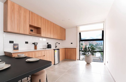San Diego Apartamento | Designer 3BR Apartment-Cowork & Jacuzzi in Poblado