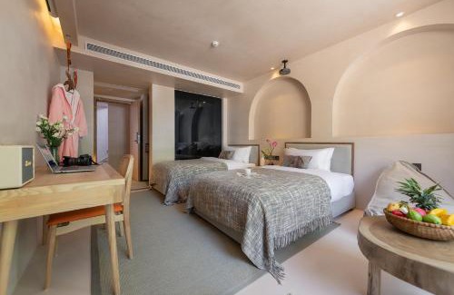 Gucheng Hotel | Designer Bed and Breakfast Under the Green Trees
