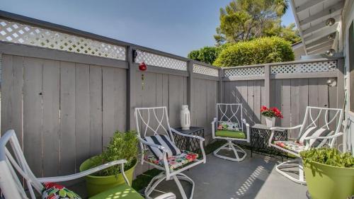 Camelback East Casa | Designer Condo in Hip Zen Yard Midtown Phoenix