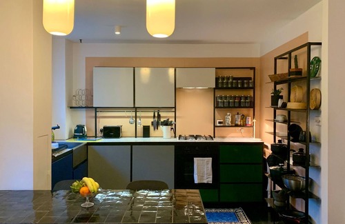 Bow Apartamento | Designer, cosy garden flat in East End / pet friendly, great locale / Abba