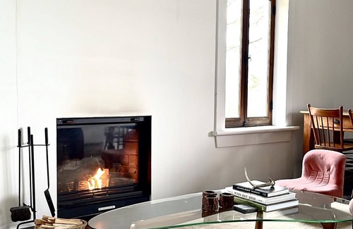 Stukely-Sud Casa | Designer Farm House