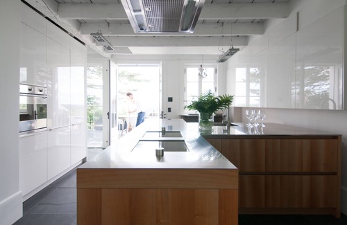 Stukely-Sud Casa | Designer Farm House