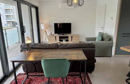 Eckbolsheim Apartamento | Designer flat with lovely terrace!