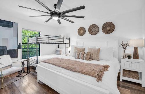Park Shore Casa | Designer Furnished and Views