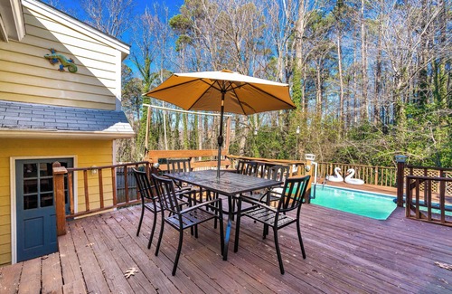 Cary Casa | Designer Home - Pool - Billiards - Home Office