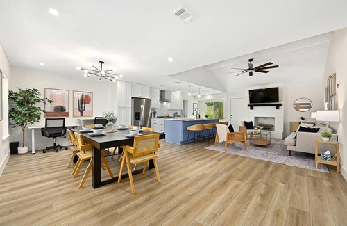 North Austin Civic Association Casa | Designer Home, Sleep 8, Ask us about FREE add-ons