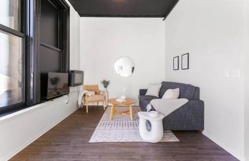 Downtown Spokane Apartamento | Designer Loft Downtown with WiFi 210