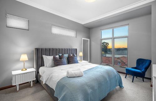 South Perth Casa | Designer Luxury 3brd - Epic Views - South Perth